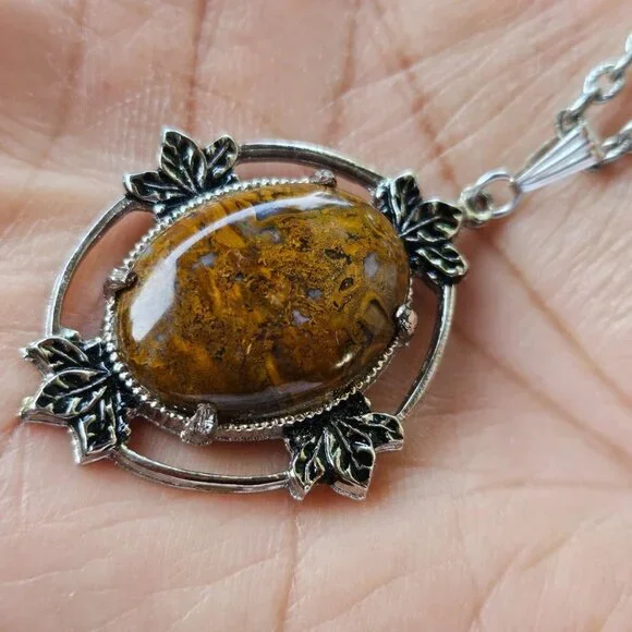 Vintage Pendant Women Necklace Brown Stone Silver Tone Chain Fashion Jewelry - Picture 1 of 12